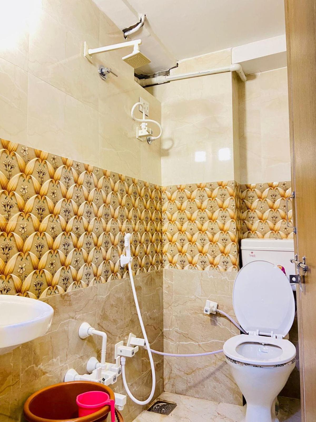 Hotel Alexa By Abc Ahmedabad Exterior foto