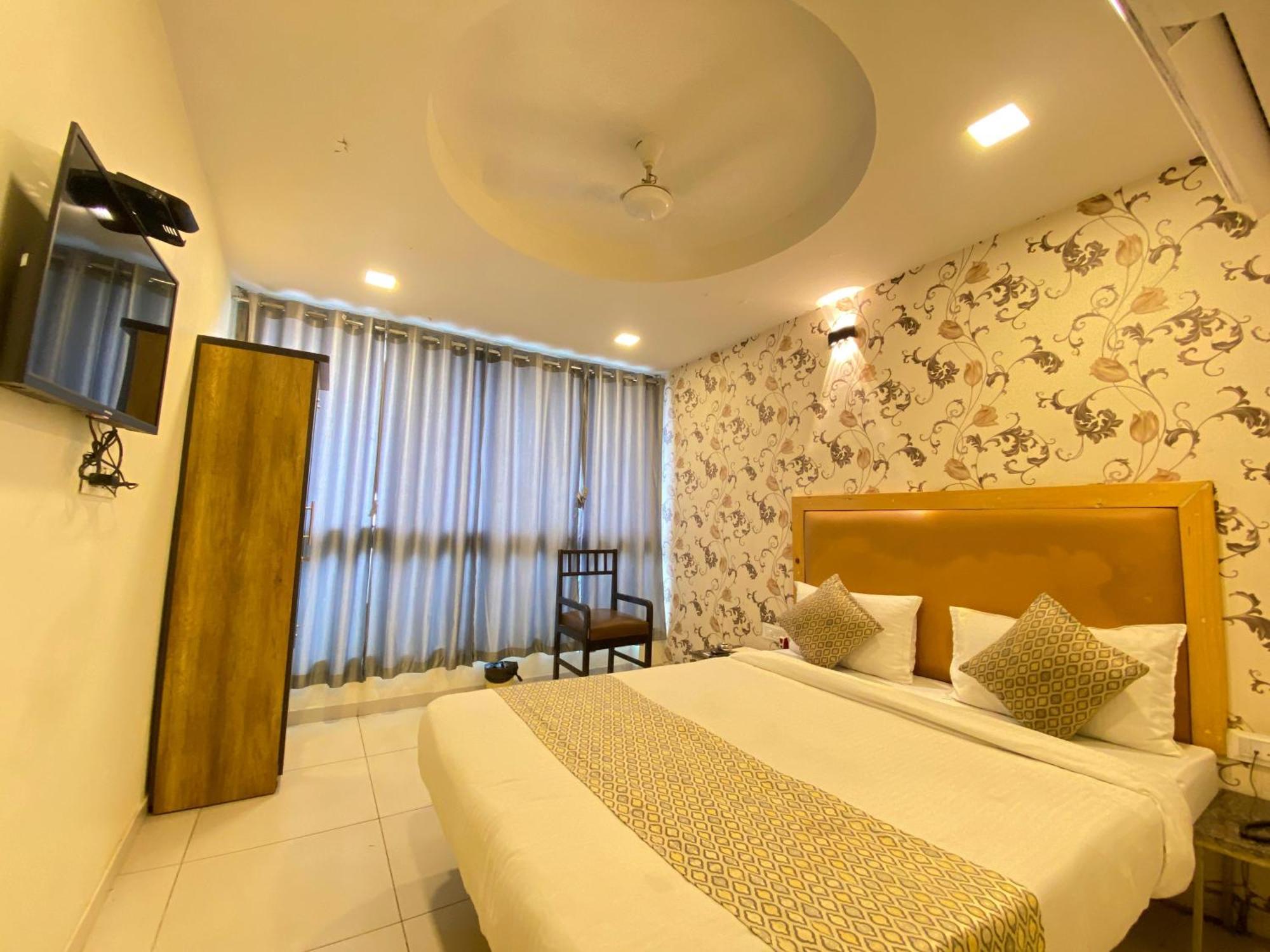 Hotel Alexa By Abc Ahmedabad Exterior foto
